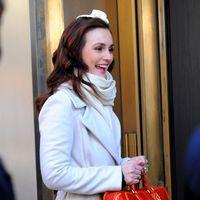 Leighton Meester dressed a winter jacket on the set of 'Gossip Girl' | Picture 112646